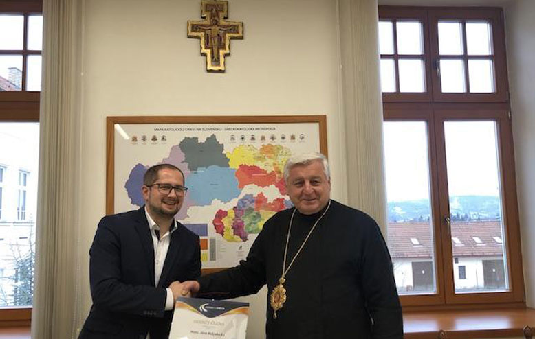 Arcibiskup Babjak vyjadril podporu OZ Diaľnica na Zemplín